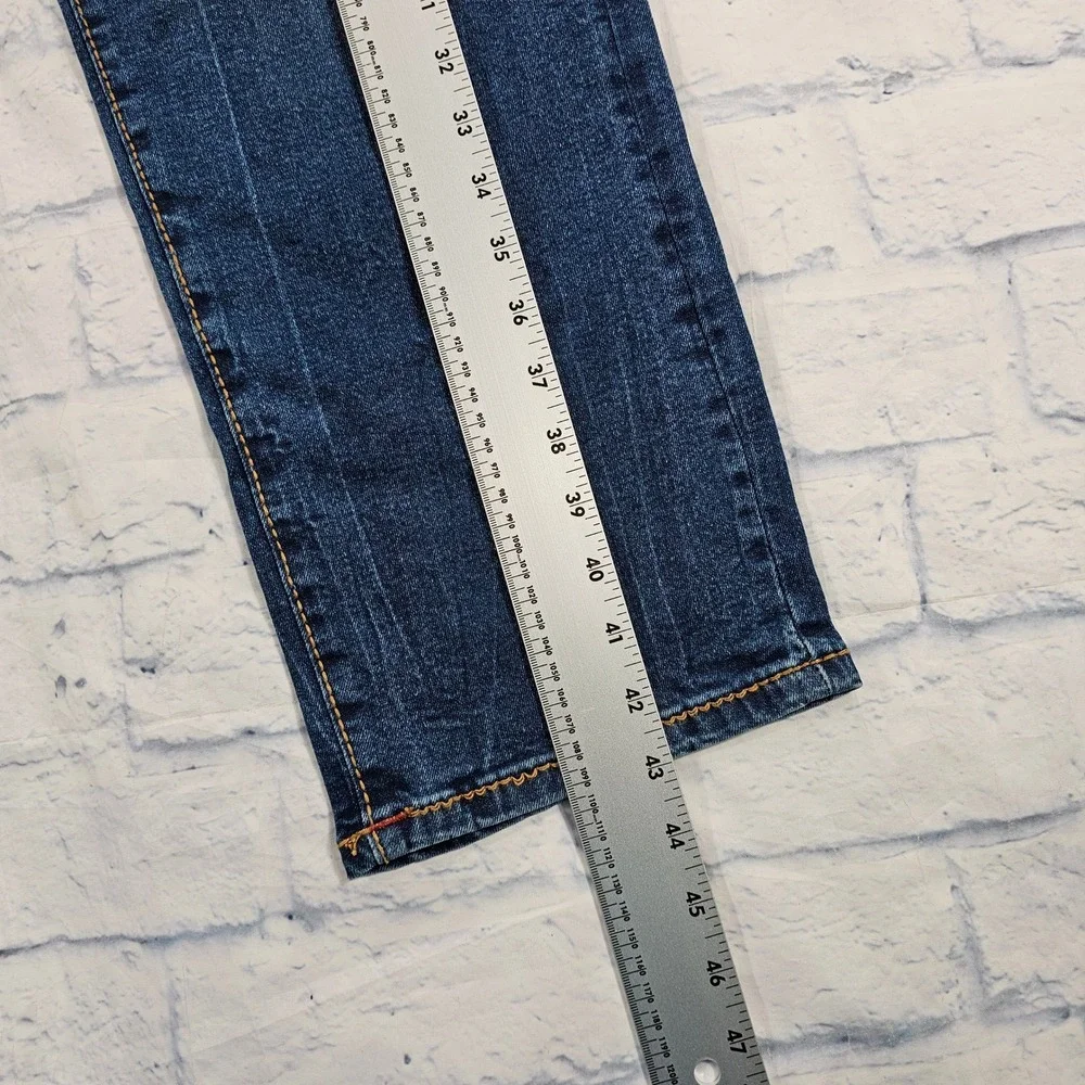 True Religion Geno Big T Flap Relaxed Slim Jeans MENS 40X33 Indigo Blue 106709